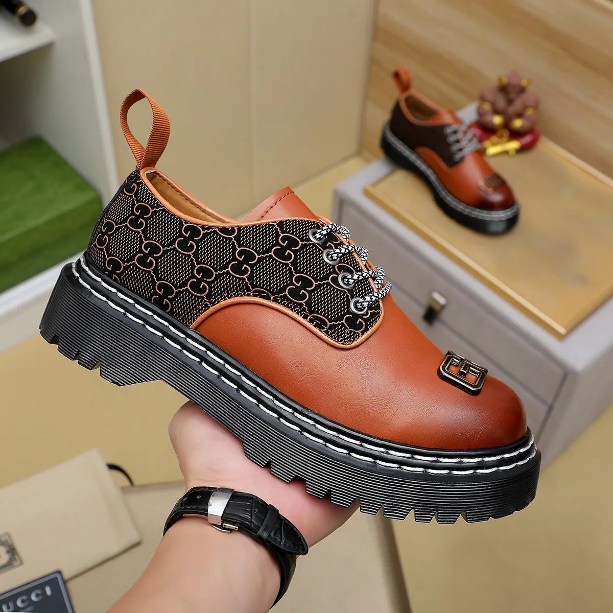 Men's shoes 💰420 💰💰🎩🎩[GUCCI] Counter 1:1⬆️original reproduction, absolute quality🆗original outsole, high-quality imported rubber, wear-resistant and non-slip, never degummed, upper material: imported first-layer cowhide➕anti-slip rubber outsole, official website material, lining material: water-dyed 🐂 leather lining, 2 colors optional! Code number 38-44 (45. Customized) 0